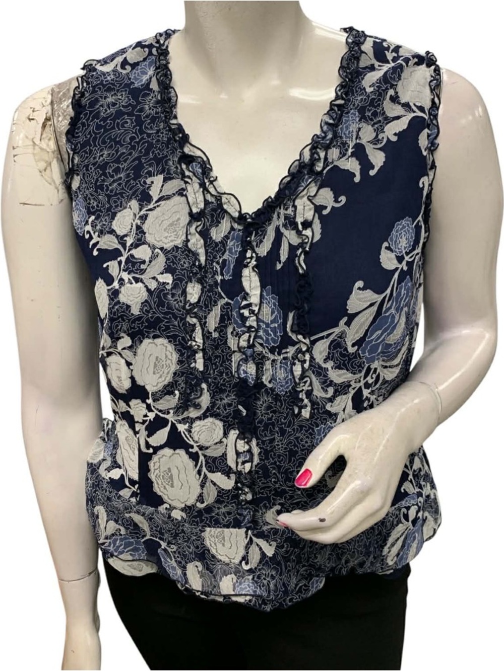 Bianca Nygard Sleeveless Navy Floral Ruffle V-Neck Camisole Size Xl